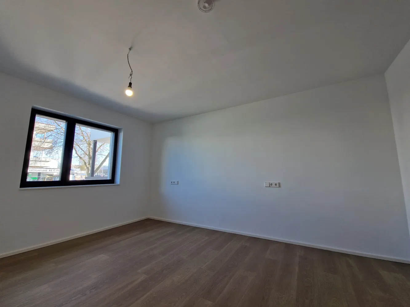 4 Zimmer Wohnung mit 101 m² in Böblingen – Bild 2