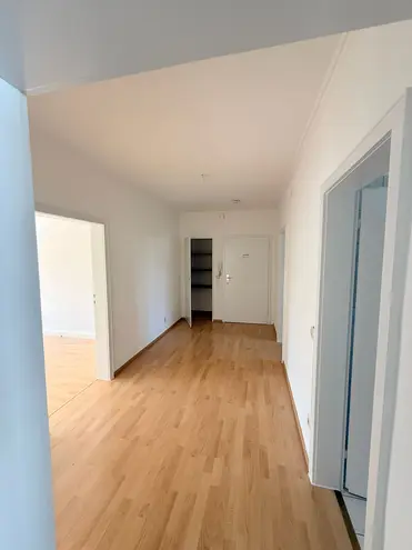 3 Zimmer Wohnung mit 90 m² in Karlsruhe – Bild 3