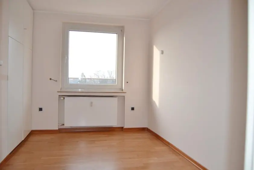 4 Zimmer Wohnung mit 115 m² in Hennef – Bild 3