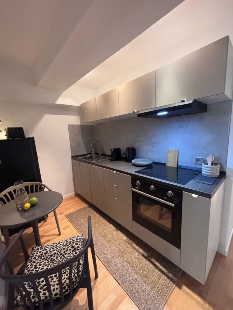 1 room apartment with 16 m² in Cologne – Photo 8