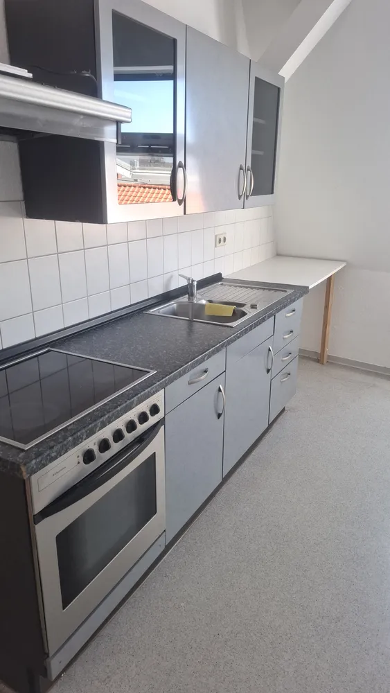 2 Zimmer Wohnung mit 76 m² in Halle (Saale) – Bild 1