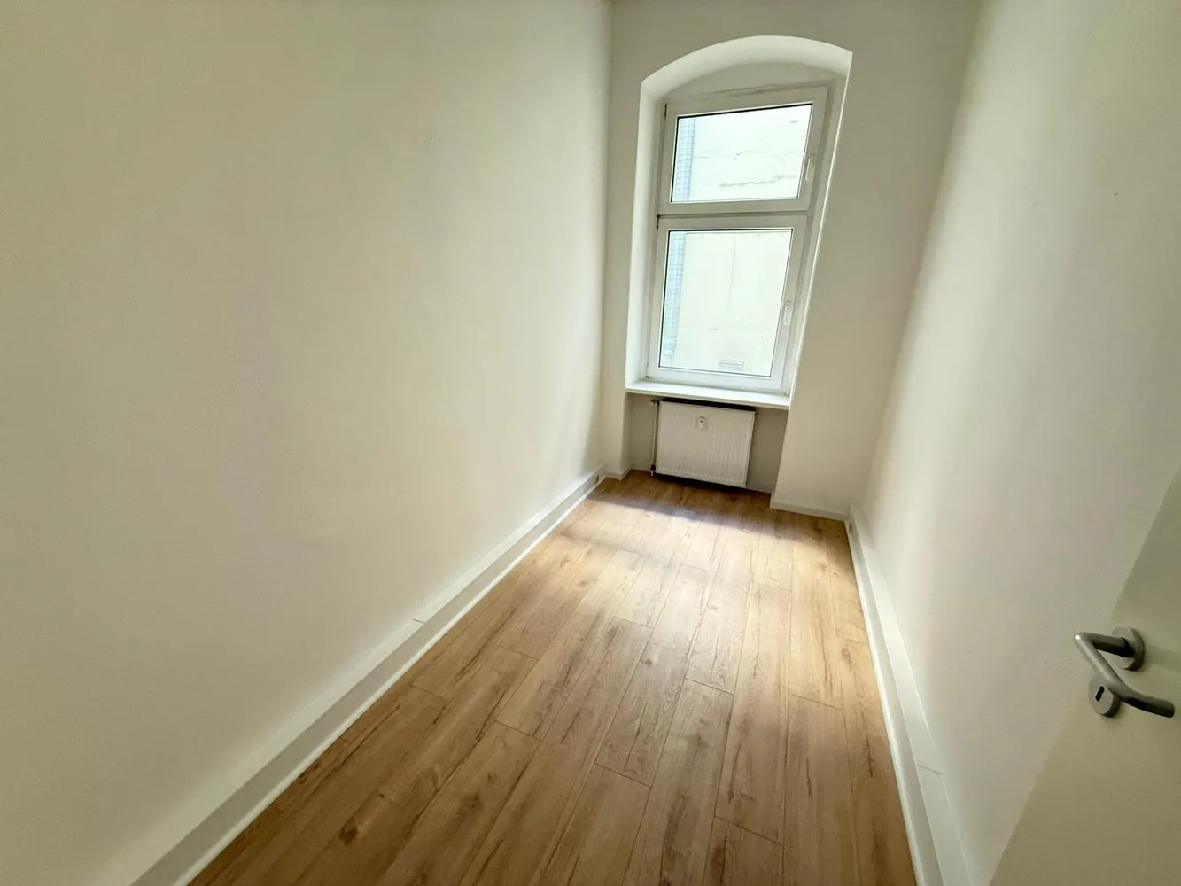 5 Zimmer Wohnung mit 120 m² in Magdeburg – Bild 9