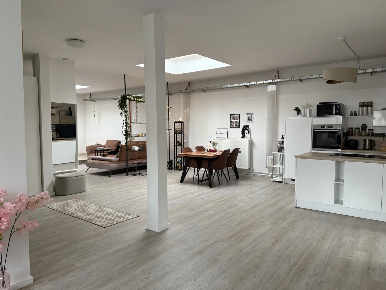 3 Zimmer Wohnung mit 129 m² in Karlsruhe – Bild 2