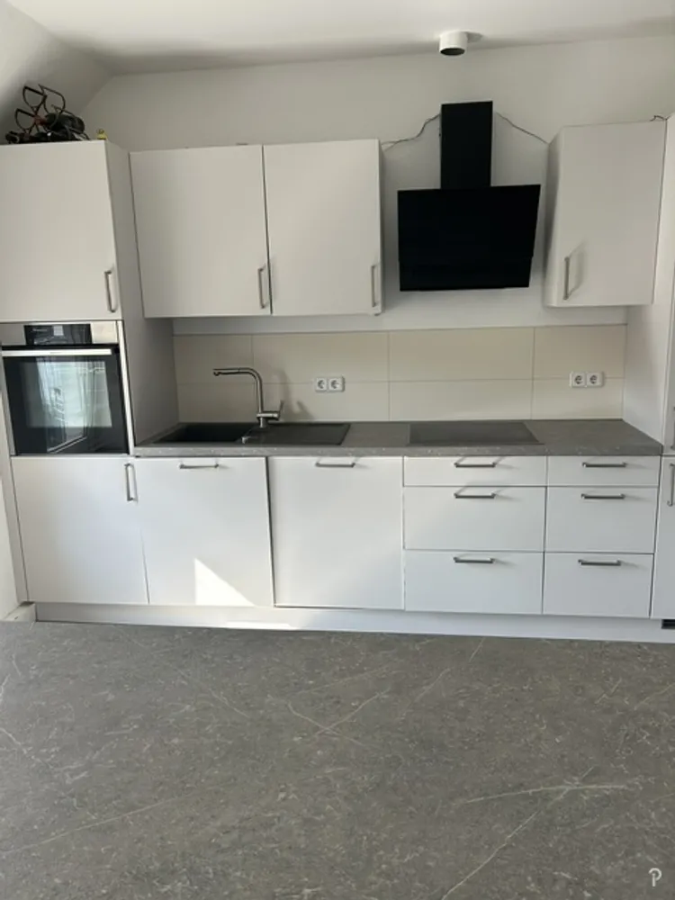 4 Zimmer Wohnung mit 145 m² in Düsseldorf – Bild 3