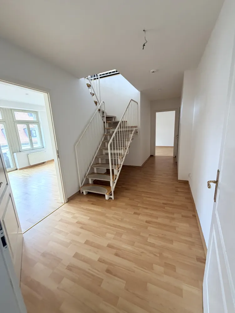4 Zimmer Wohnung mit 150 m² in Halle (Saale) – Bild 6
