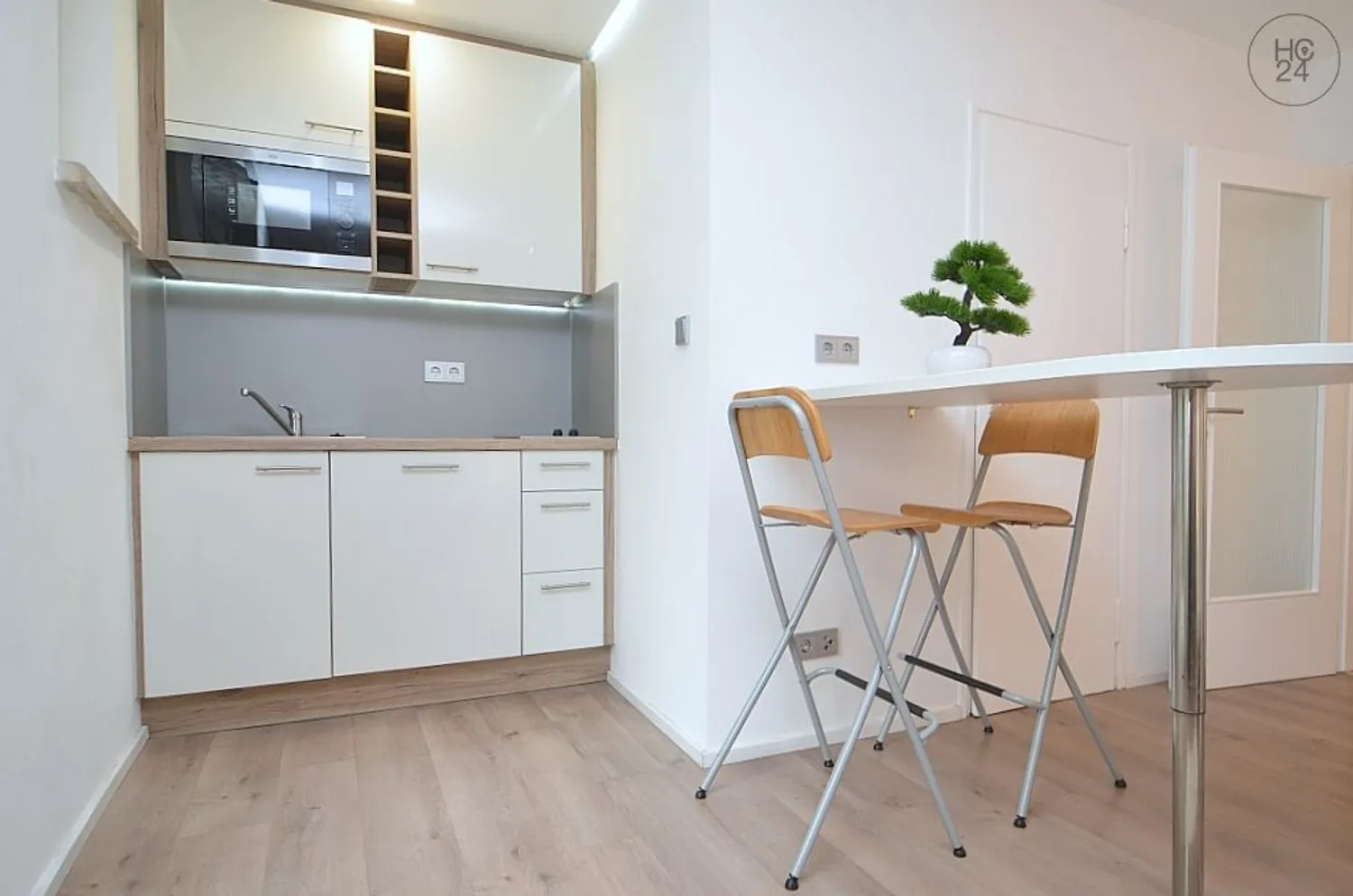 1 room apartment with 40 m² in Nuremberg – Photo 5