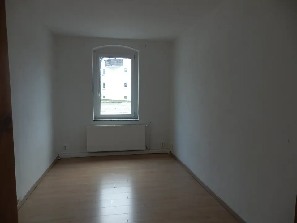 4 Zimmer Wohnung mit 101 m² in Limbach-Oberfrohna – Bild 8
