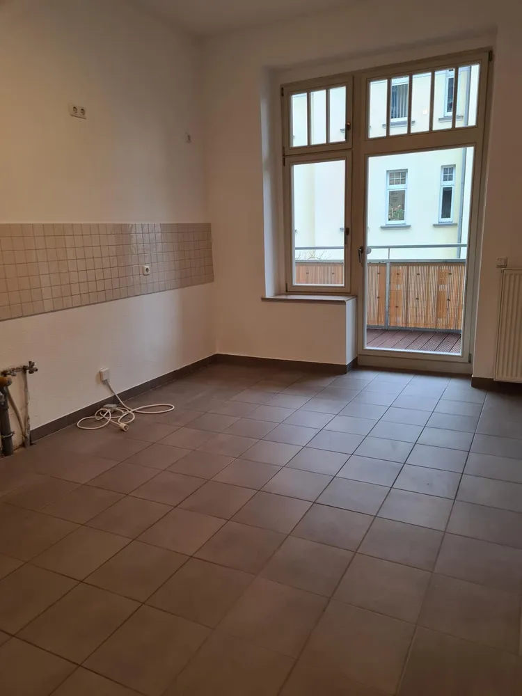 2 Zimmer Wohnung mit 83 m² in Magdeburg – Bild 2
