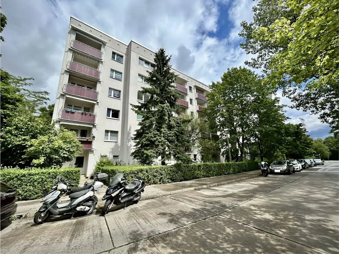 4 Zimmer Wohnung mit 75 m² in Berlin – Bild 1