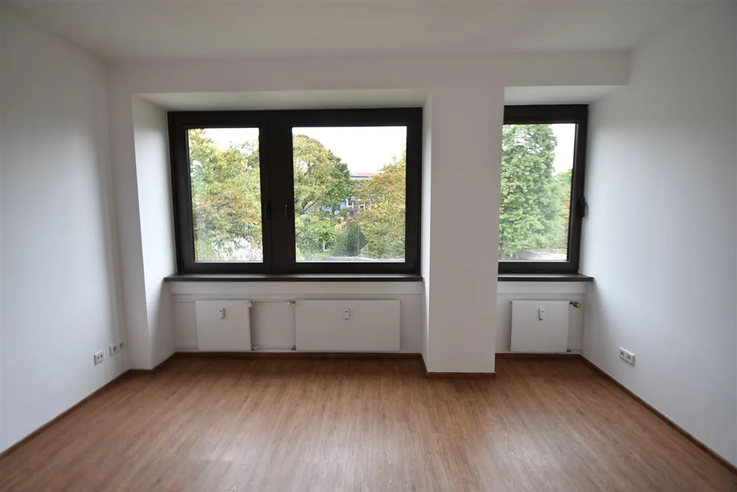 3 Zimmer Wohnung mit 105 m² in Düsseldorf – Bild 4