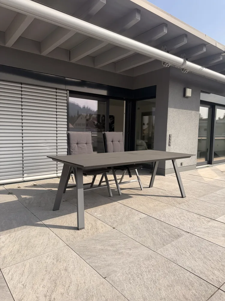 4 Zimmer Wohnung mit 150 m² in Reutlingen – Bild 1