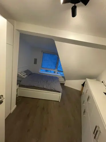 2 Zimmer Wohnung mit 60 m² in Köln – Bild 6