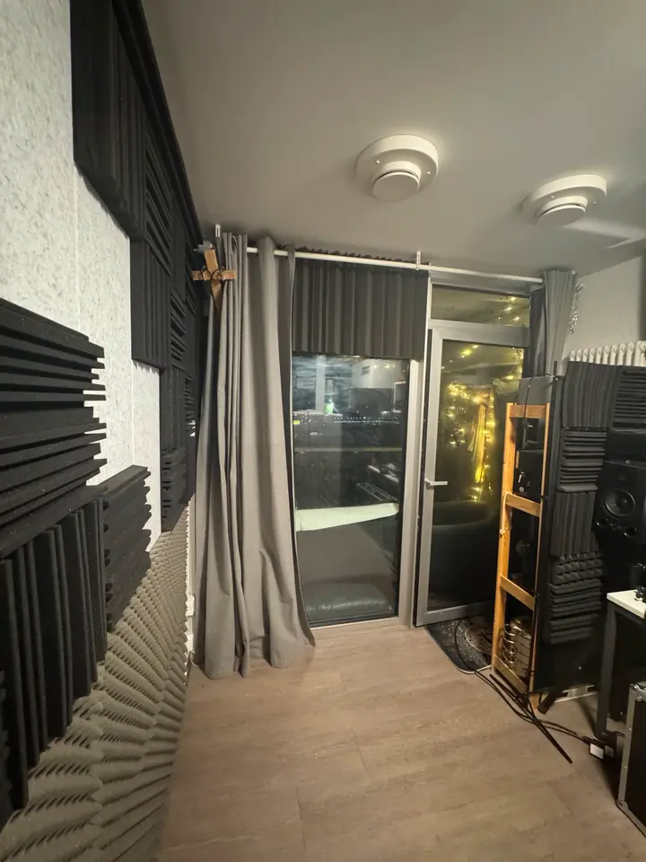 Studio with 15 m² in Cologne – Photo 1