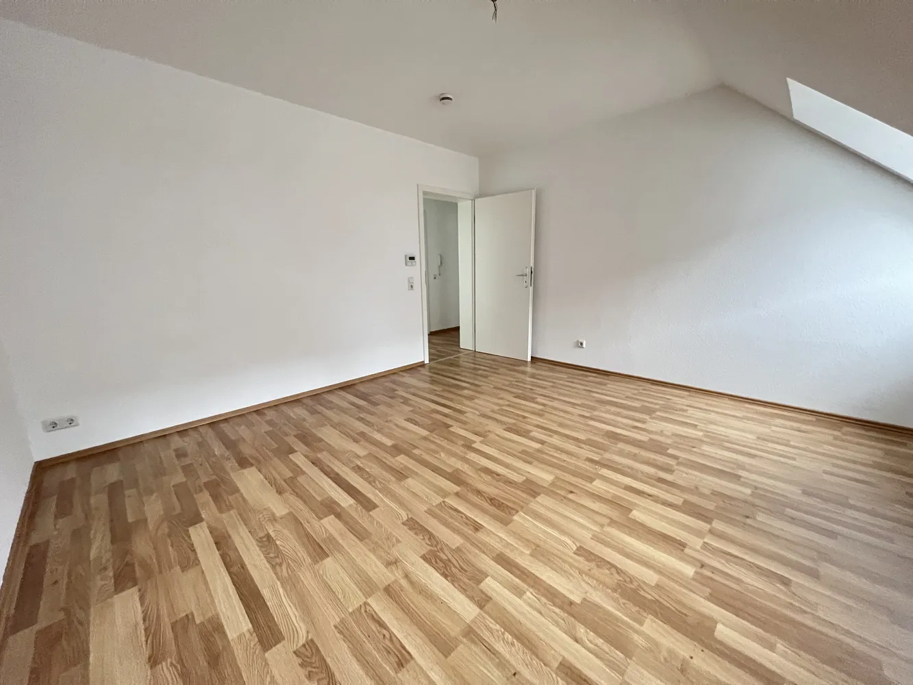 1 Zimmer Wohnung mit 44 m² in Wiesbaden – Bild 2