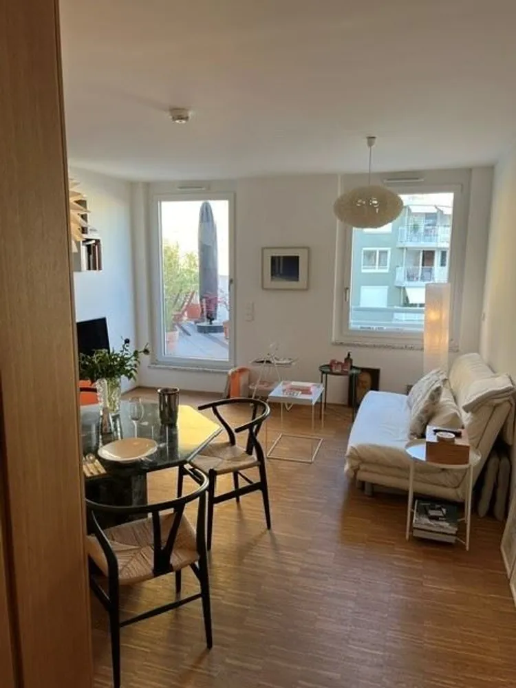 2 Zimmer Wohnung mit 65 m² in München – Bild 2