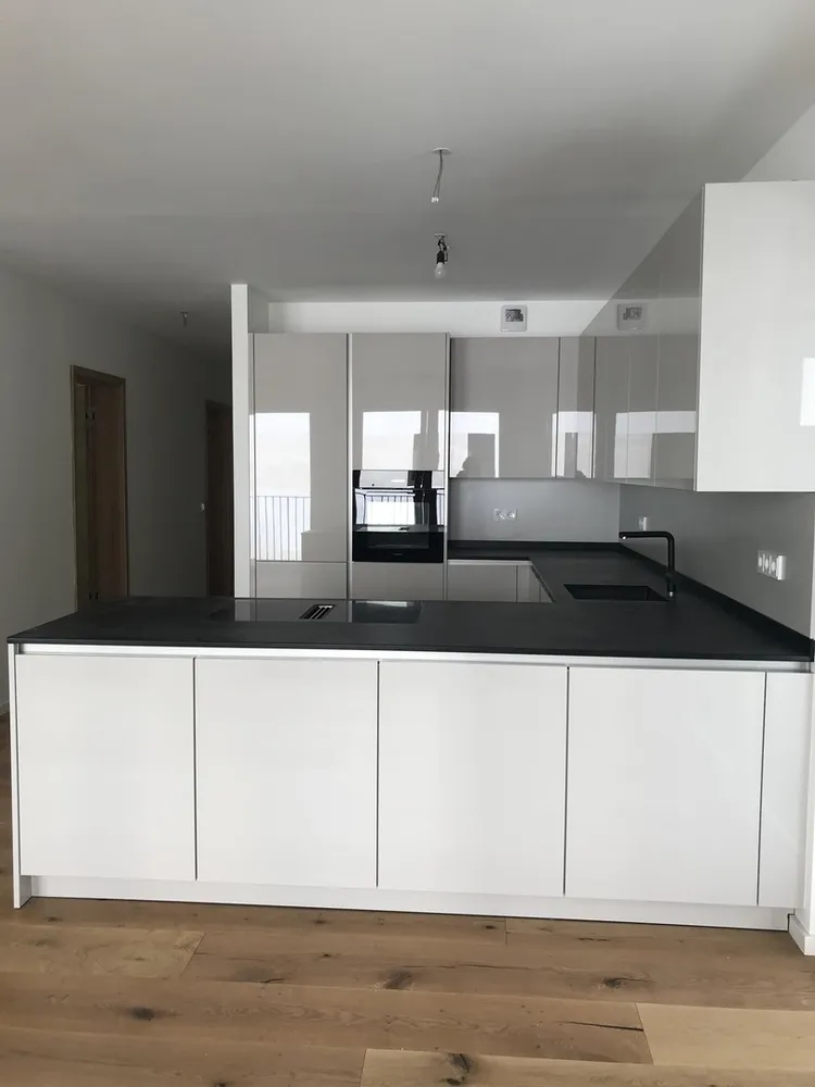 4 Zimmer Wohnung mit 146 m² in Dreieich – Bild 2