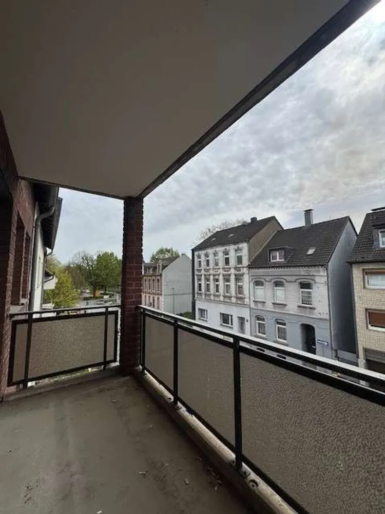 3 Zimmer Wohnung mit 69 m² in Duisburg – Bild 1