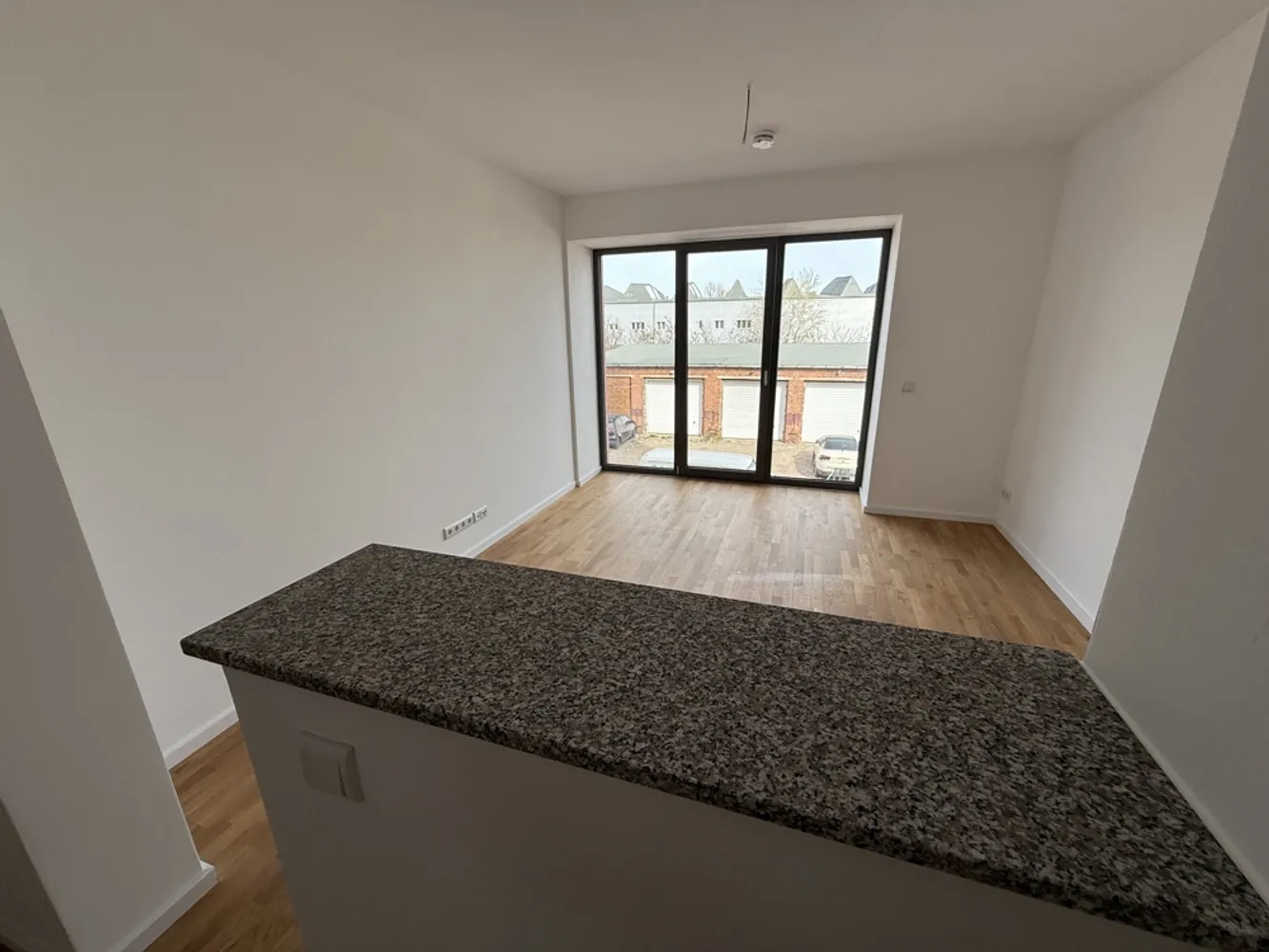 2 Zimmer Wohnung mit 60 m² in Magdeburg – Bild 2