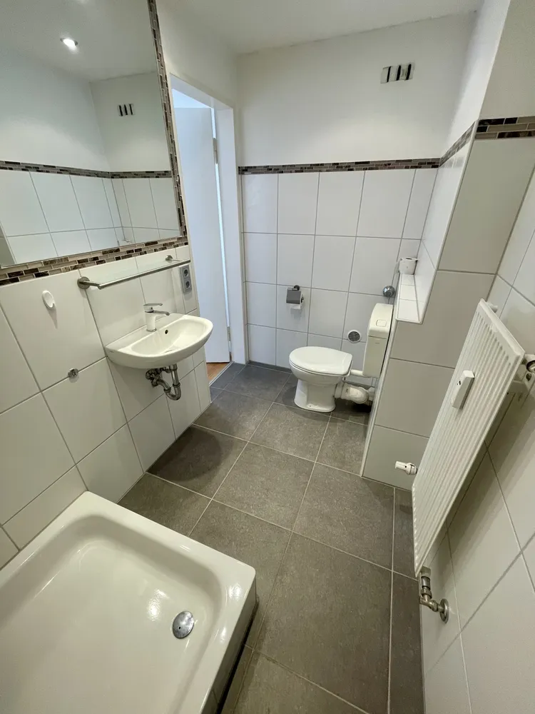 5 Zimmer Wohnung mit 135 m² in Saarbrücken – Bild 3