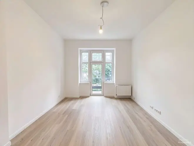 2 Zimmer Wohnung mit 83 m² in Berlin – Bild 2