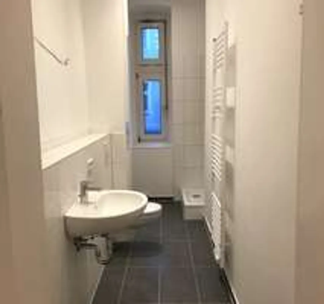 4 room apartment with 100 m² in Berlin – Photo 6