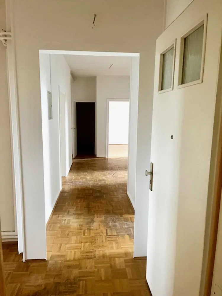 5 Zimmer Wohnung mit 132 m² in Frankfurt am Main – Bild 3