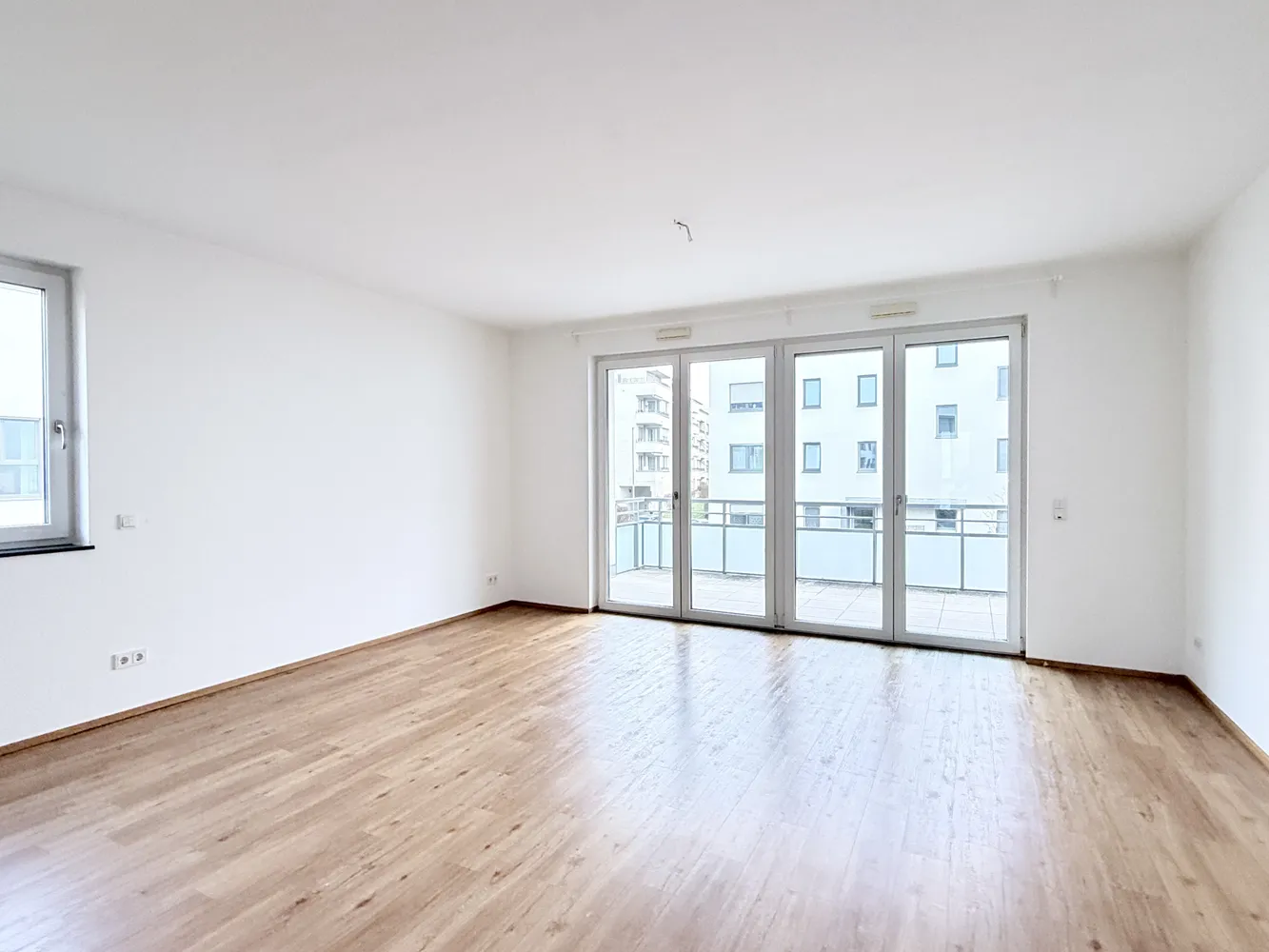 4 Zimmer Wohnung mit 112 m² in Wiesbaden – Bild 4