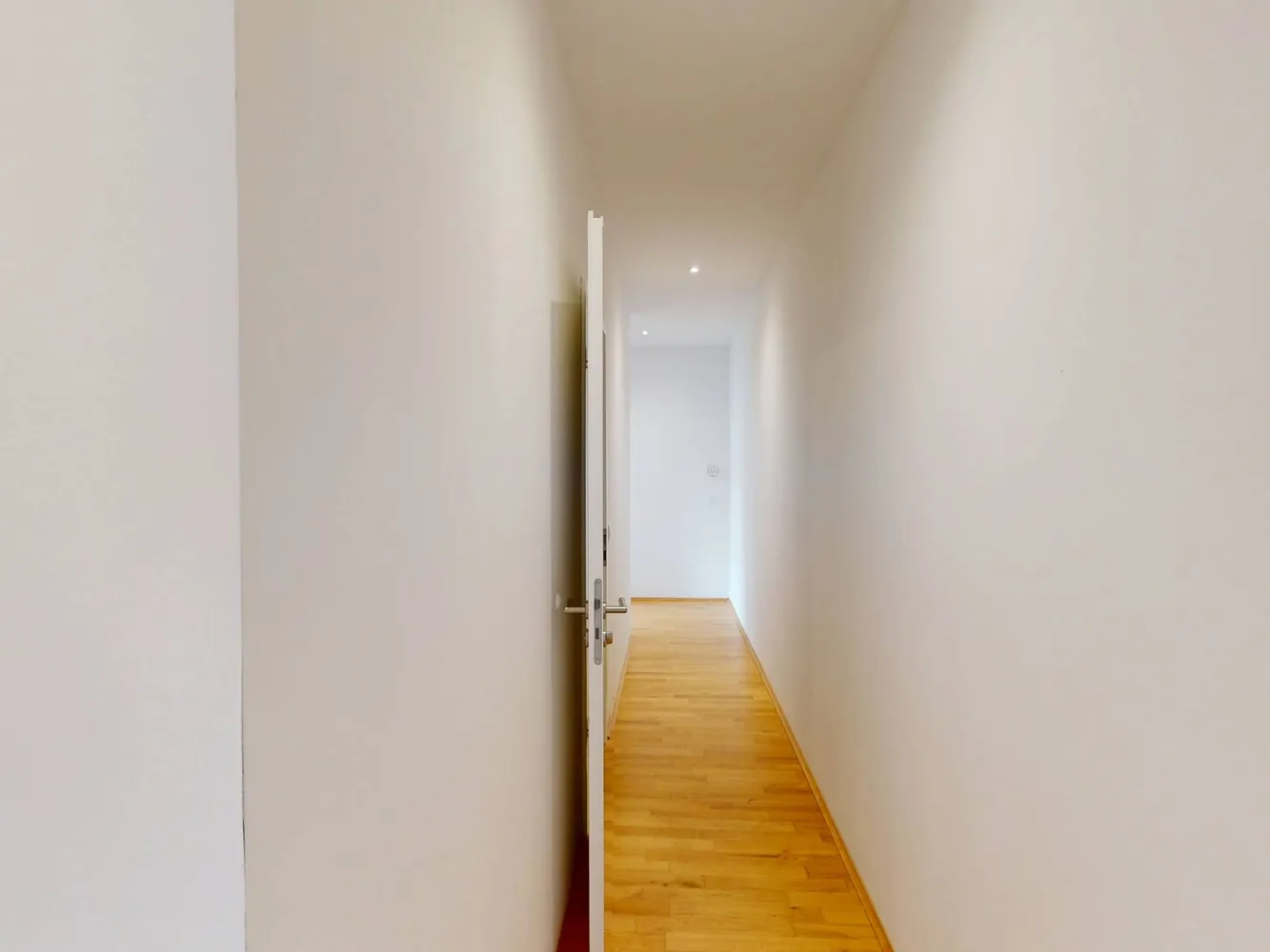 2 room apartment with 80 m² in Berlin – Photo 5