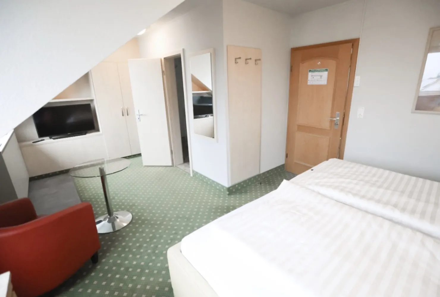 1 Zimmer Wohnung mit 1 m² in Wiesbaden – Bild 11