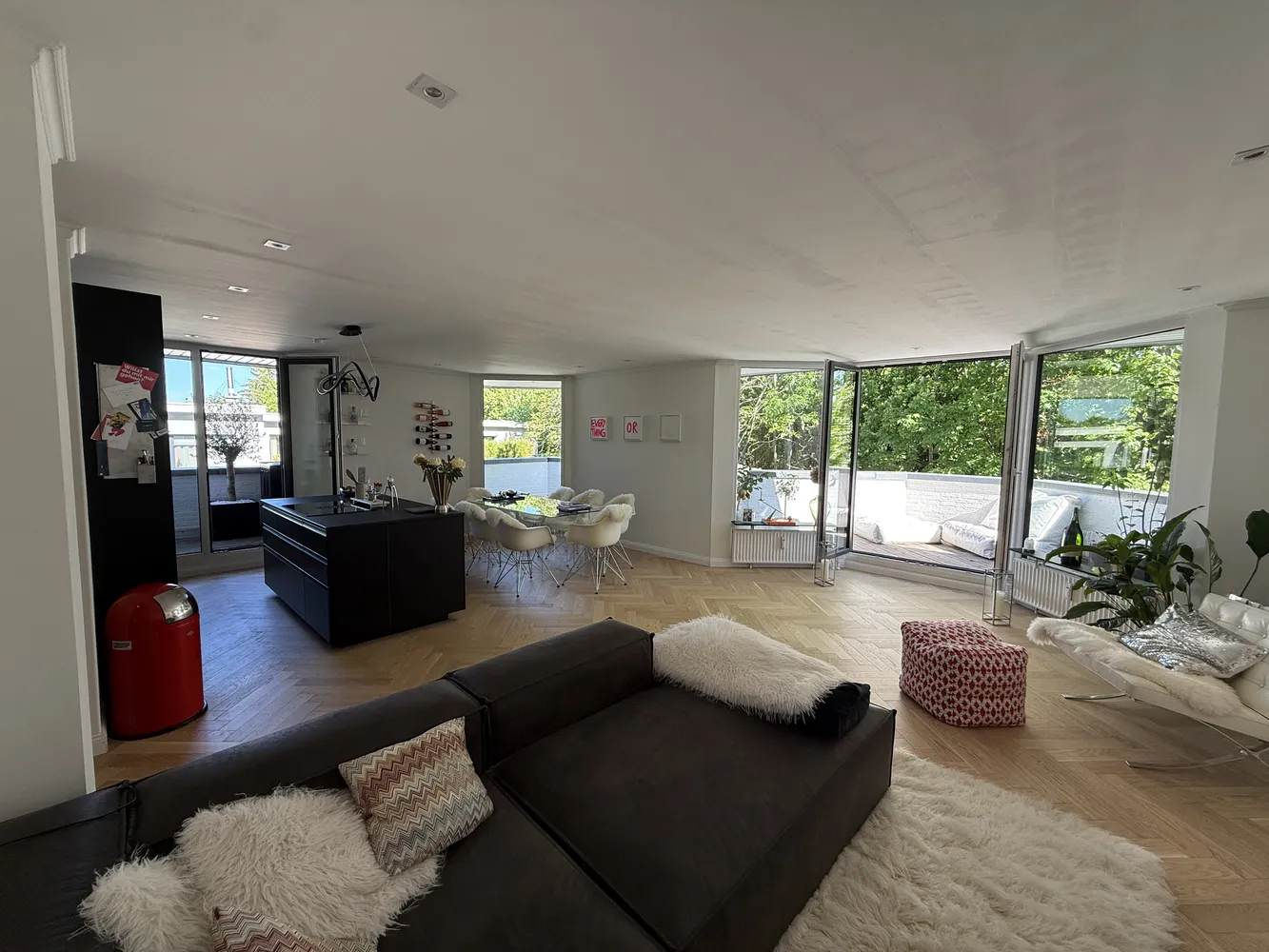 2 Zimmer Wohnung mit 88 m² in Hamburg – Bild 1