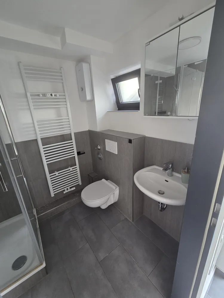1 Zimmer Wohnung mit 27 m² in Köln – Bild 2