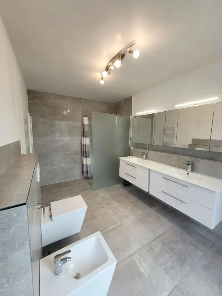 5 room house with 200 m² in Wiesbaden – Photo 9