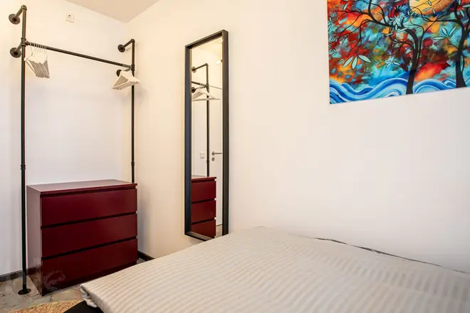 6 Zimmer Wohnung mit 19 m² in Frankfurt am Main – Bild 12