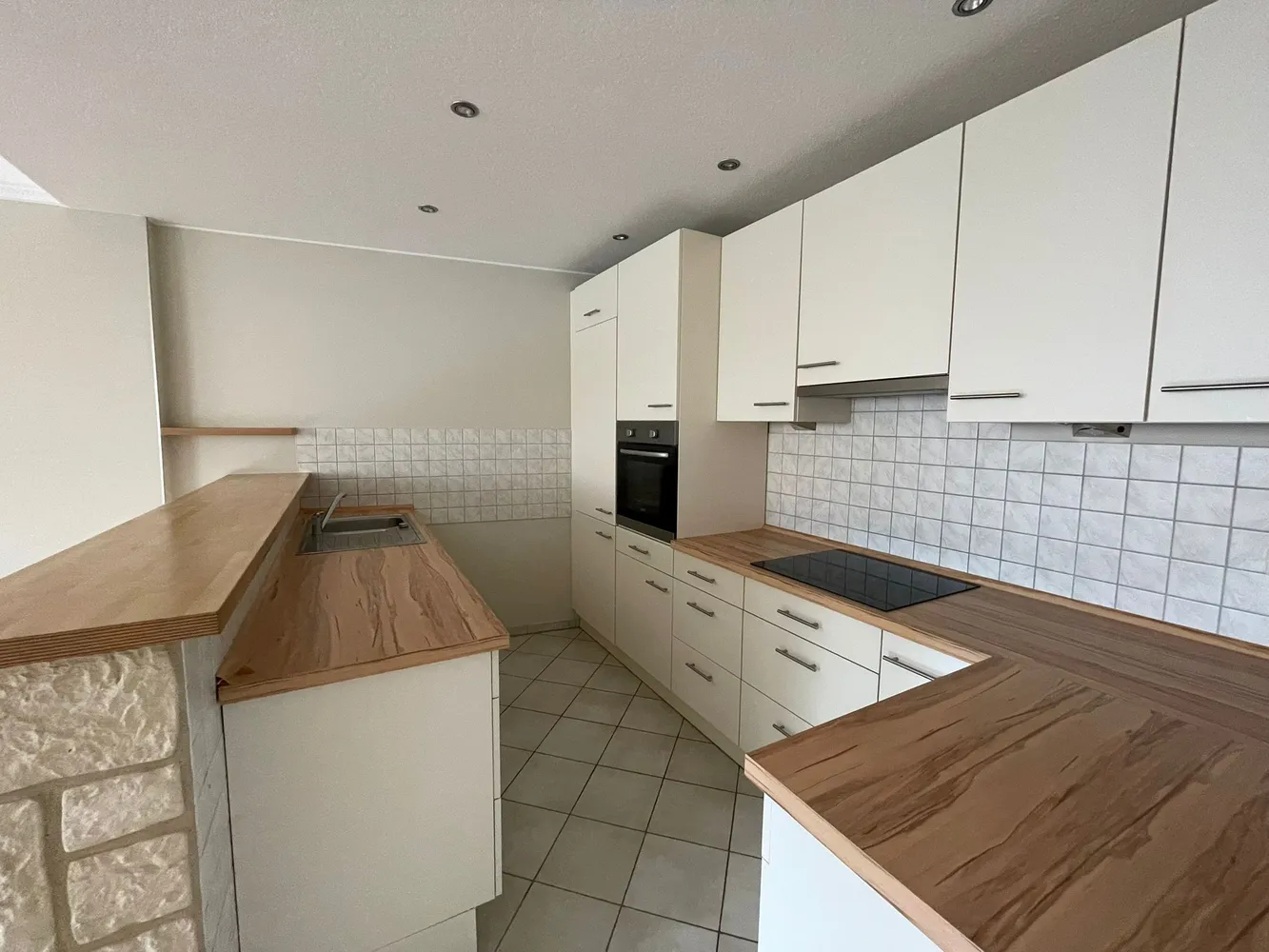 3 Zimmer Wohnung mit 90 m² in Frankfurt am Main – Bild 4