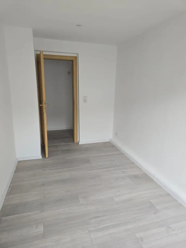 4 Zimmer Wohnung mit 70 m² in Zeitz – Bild 8
