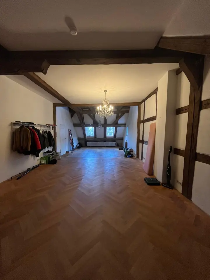 5 Zimmer Wohnung mit 220 m² in Ravensburg – Bild 1
