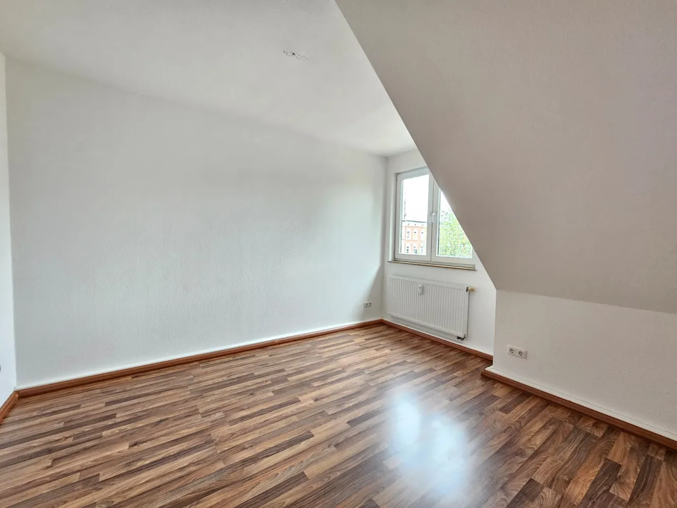 4 Zimmer Wohnung mit 93 m² in Magdeburg – Bild 9