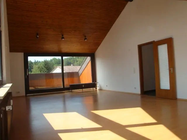 4 Zimmer Wohnung mit 104 m² in Böblingen – Bild 2
