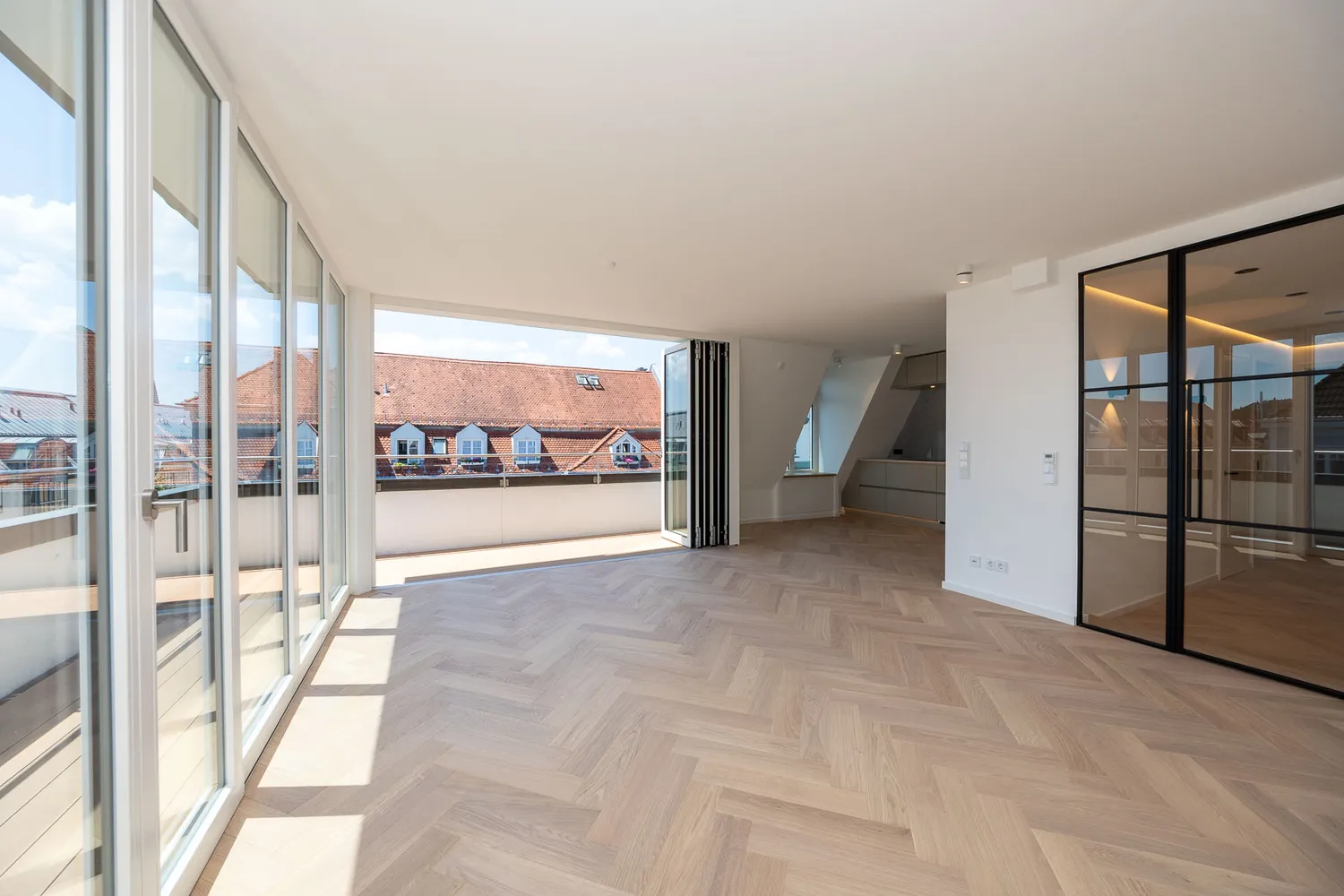 3 Zimmer Wohnung mit 98 m² in München – Bild 2