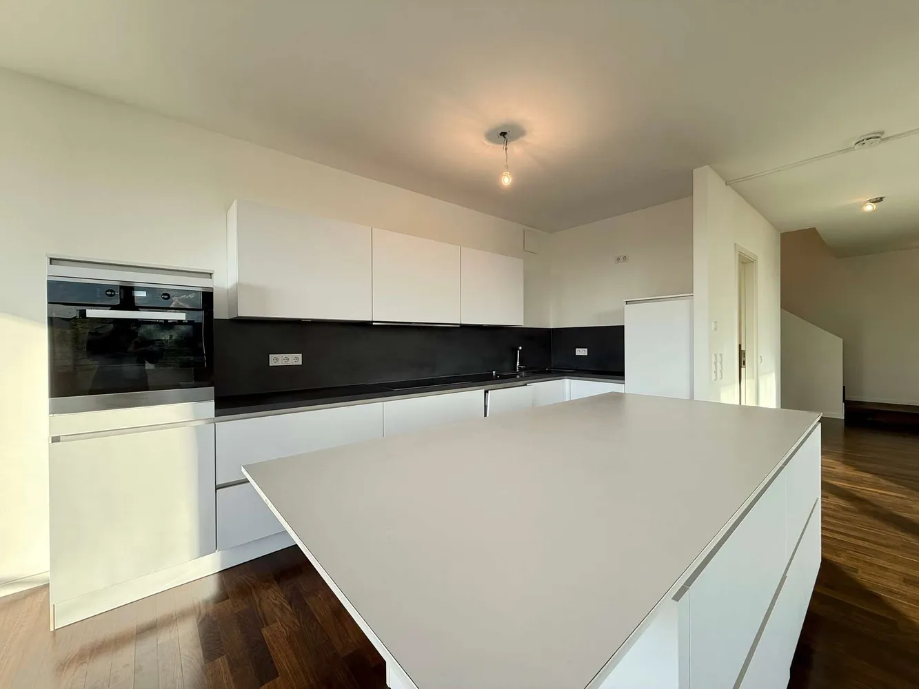 6 Zimmer Wohnung mit 167 m² in München – Bild 7