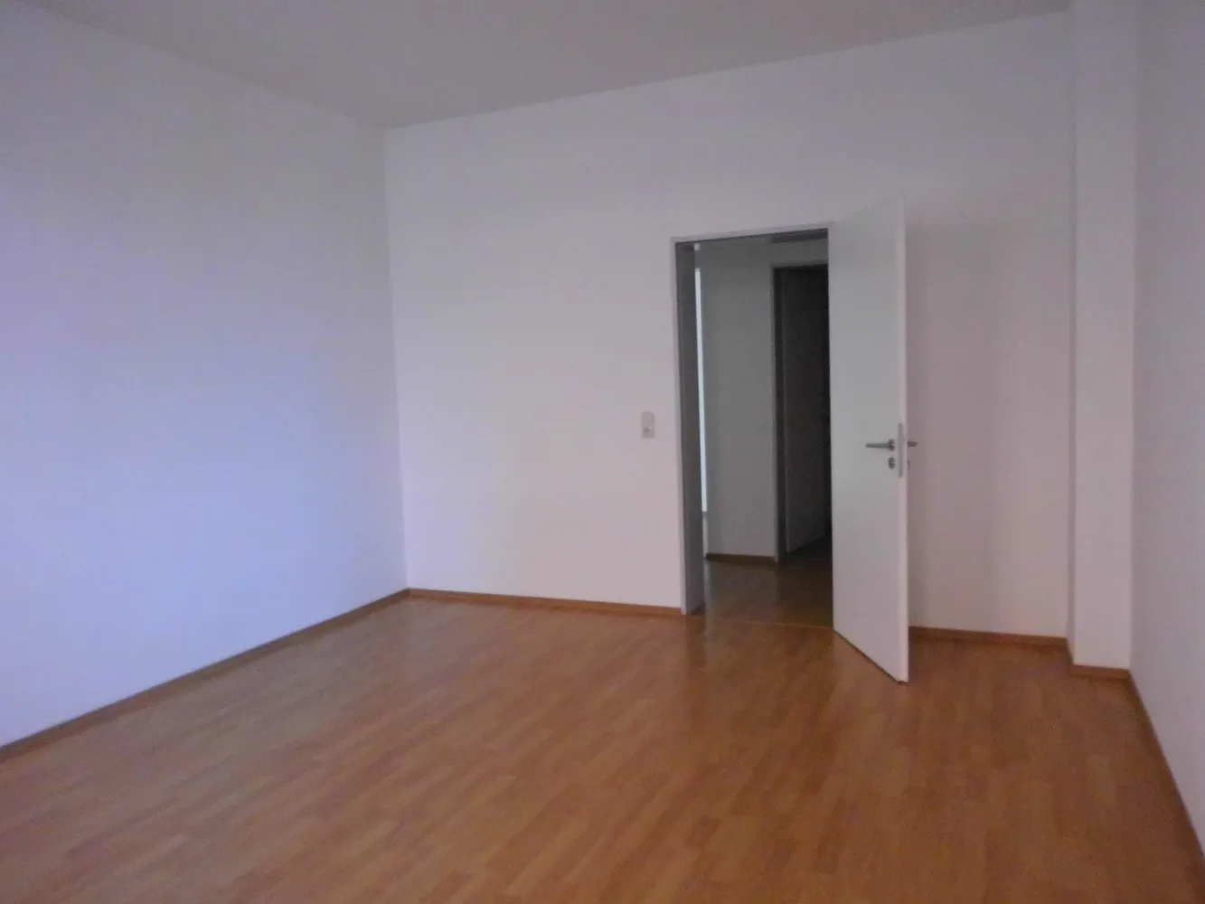 3 Zimmer Wohnung mit 101 m² in Magdeburg – Bild 3