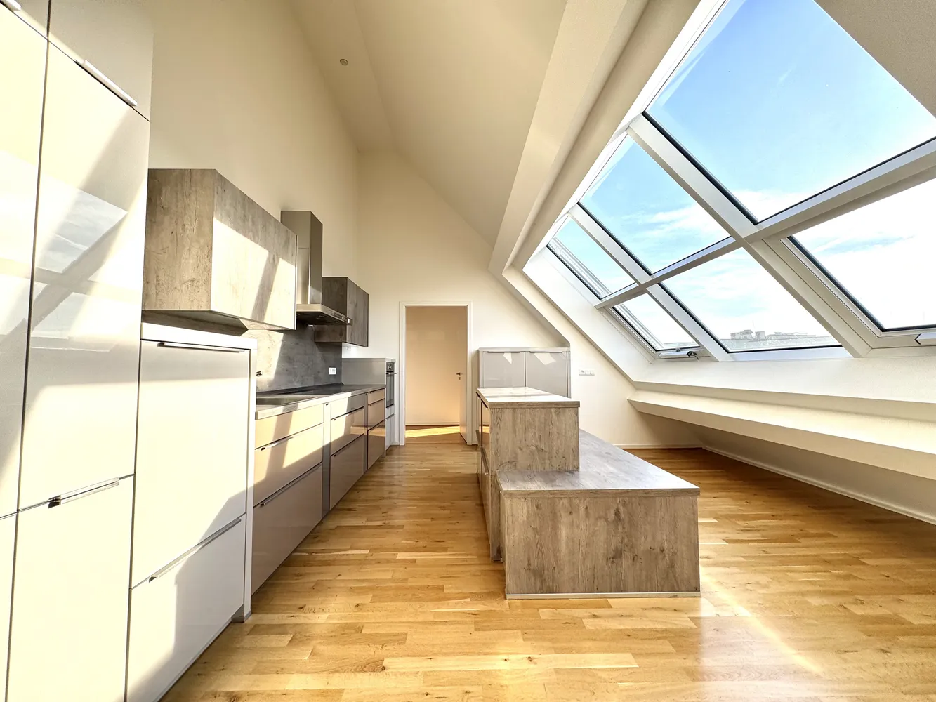 3 Zimmer Wohnung mit 207 m² in Leipzig – Bild 1