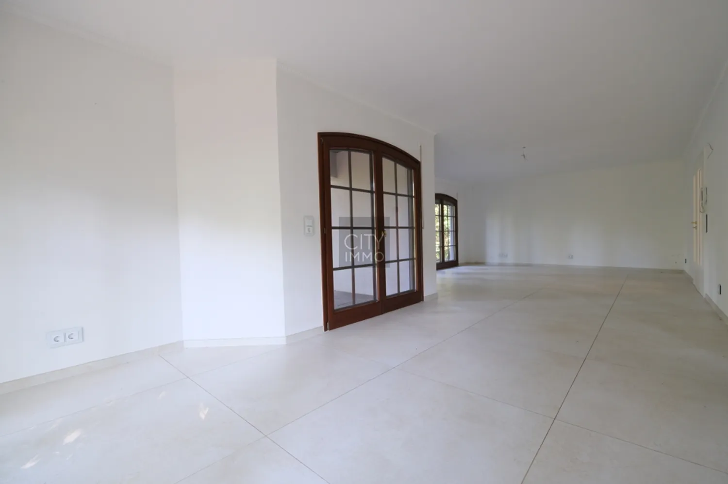 6 Zimmer Haus mit 205 m² in Nürnberg – Bild 3