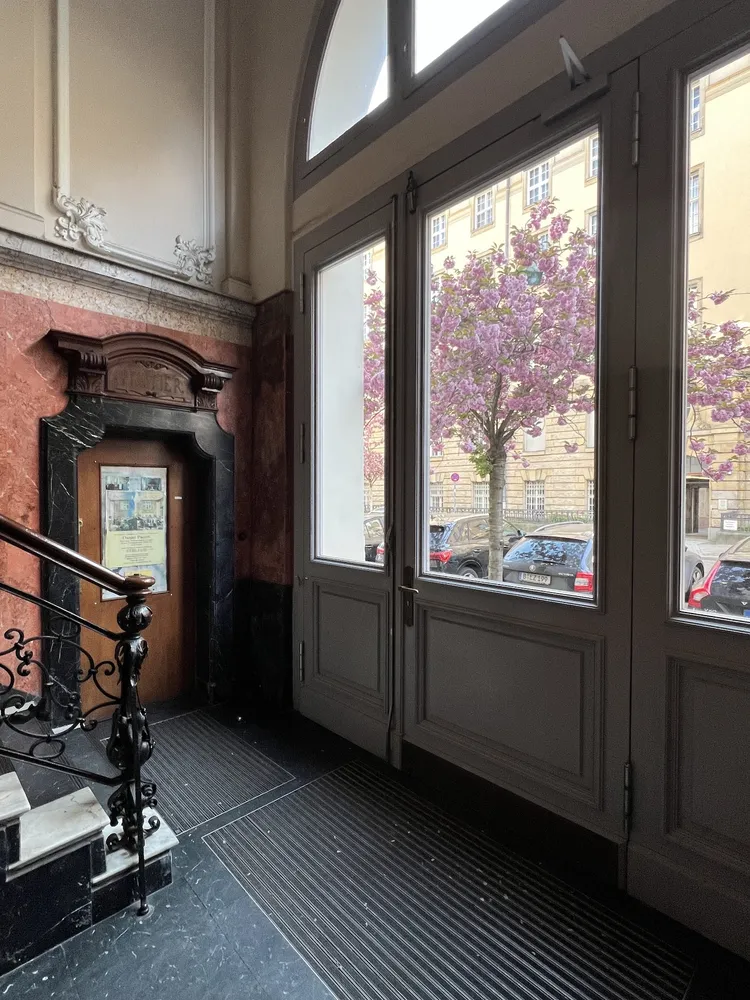 3 Zimmer Wohnung mit 120 m² in Berlin – Bild 1