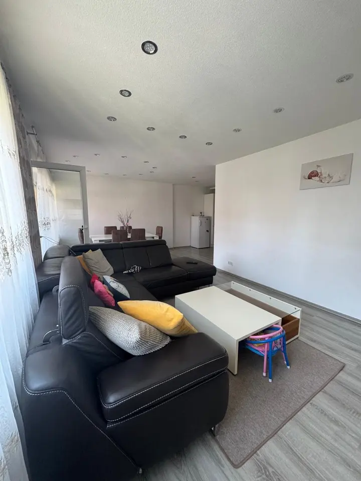 4 Zimmer Wohnung mit 87 m² in Leonberg – Bild 2