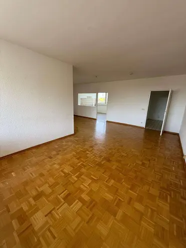 4 Zimmer Wohnung mit 126 m² in Karlsruhe – Bild 2