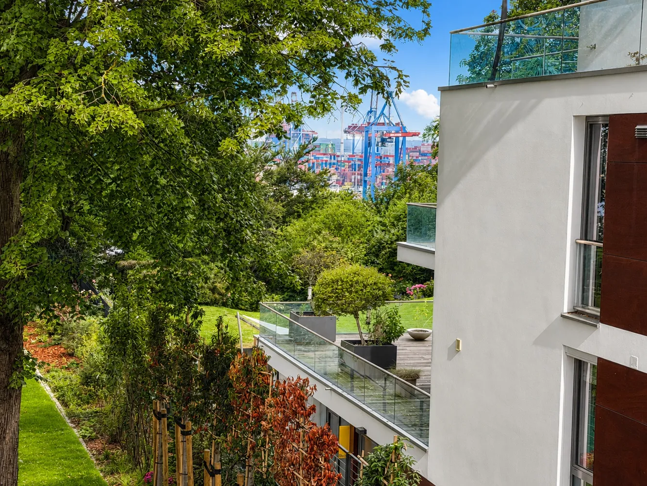 3 Zimmer Wohnung mit 129 m² in Hamburg – Bild 4