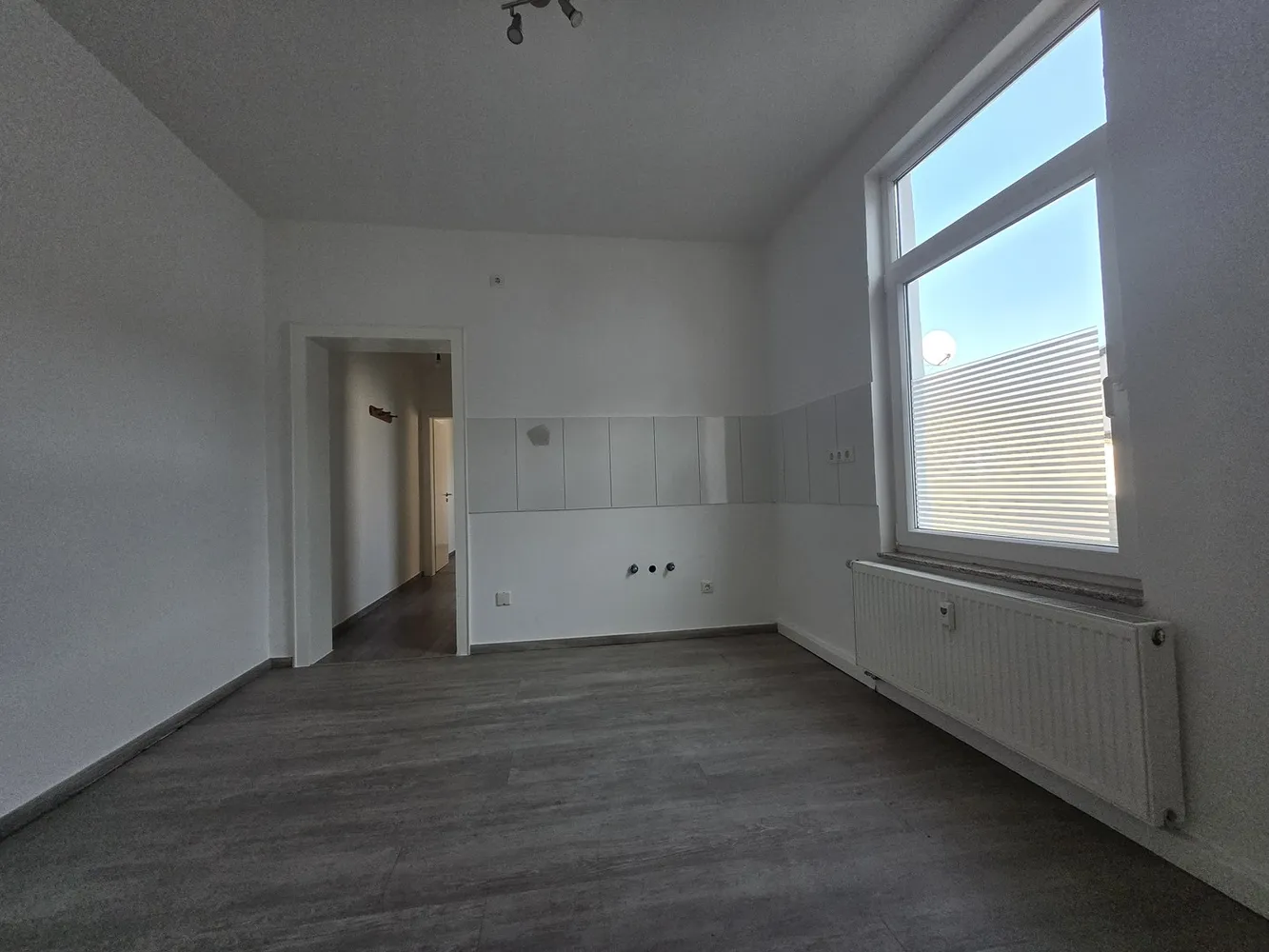 2 room apartment with 42 m² in Duisburg – Photo 3