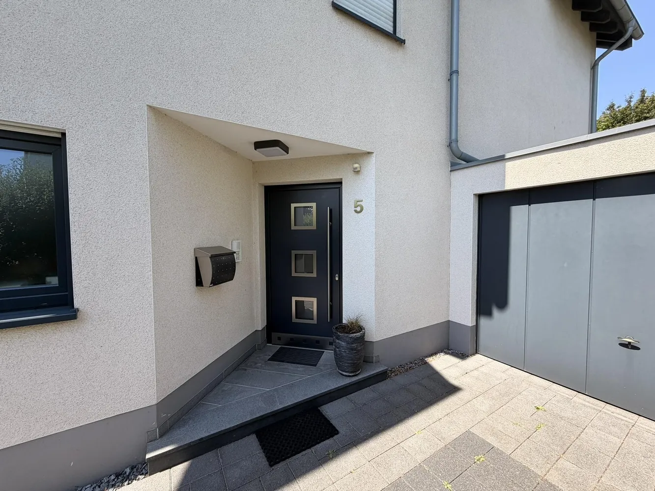 4 Zimmer Wohnung mit 162 m² in Grevenbroich – Bild 2