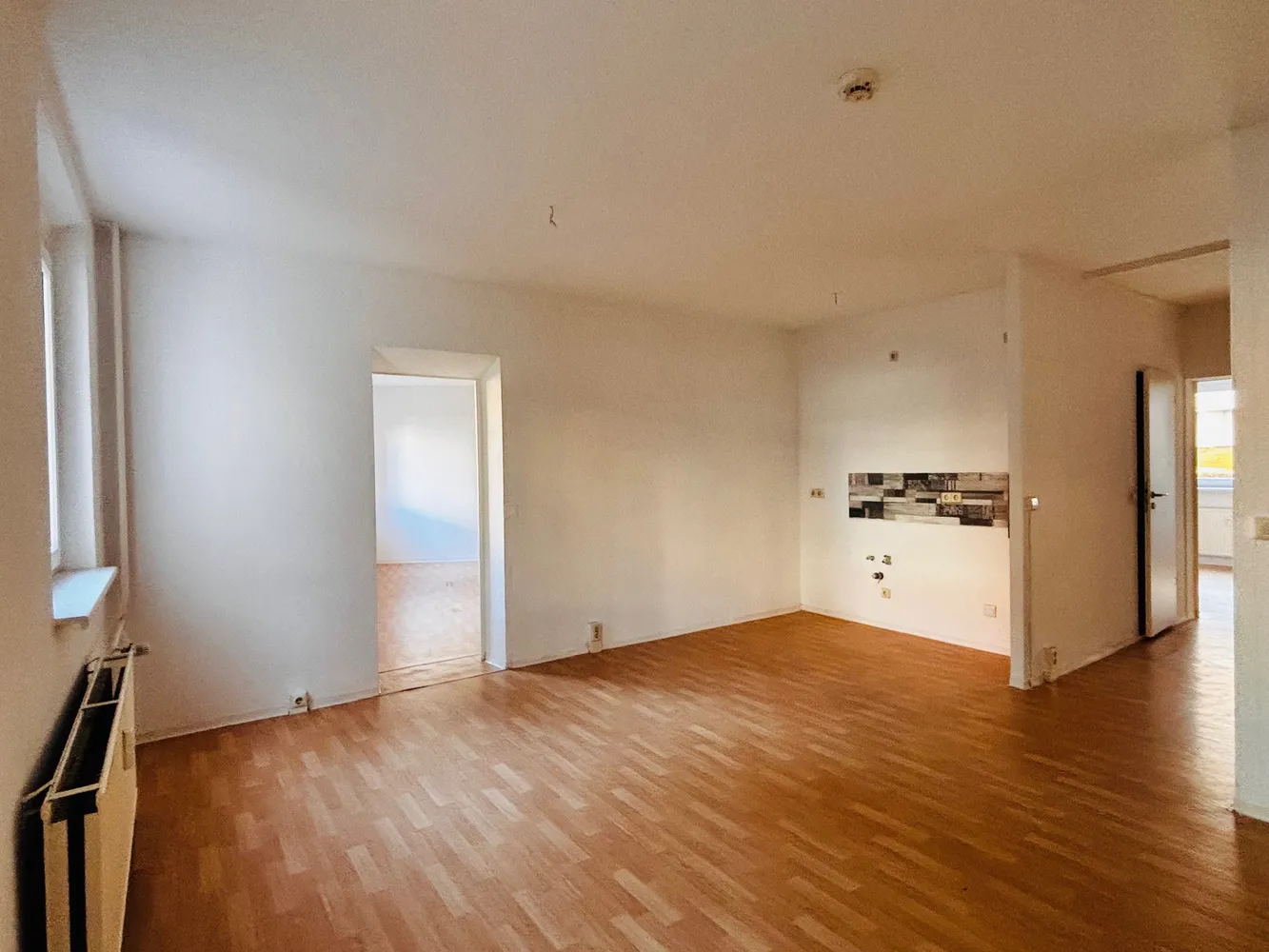 4 Zimmer Wohnung mit 75 m² in Suhl – Bild 9